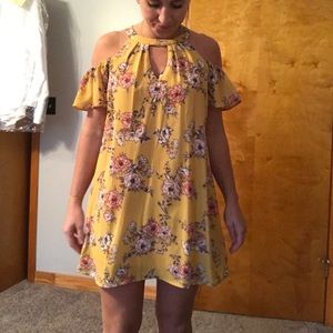 Floral dress never worn